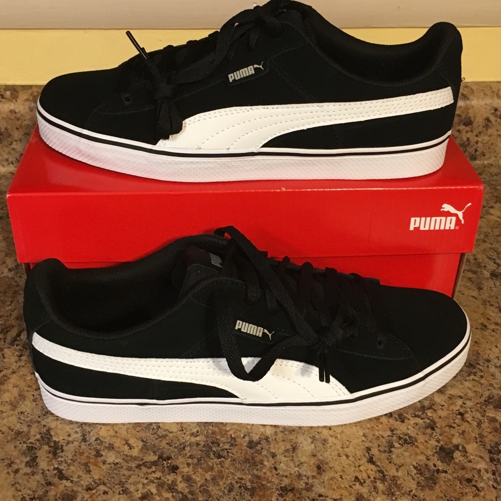 NIB Men’s Puma Black Suede/White Sneakers Sz 8.5